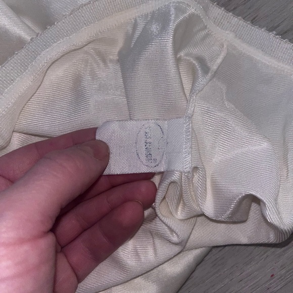 Vintage White satin lace mini slip skirt small - Picture 8 of 8